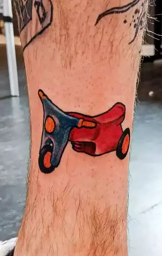 Mads, trehjulet-børne-motorcykel, color-tattoo